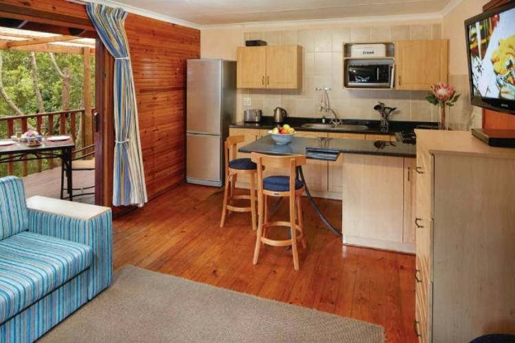 /uploads/big-listings/gallery/thumbs/GoodersonKnysnaChalets-Knysna--kcmain3-jpg-Gallery-2020-10-01.jpg