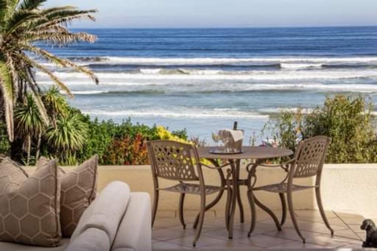 /uploads/big-listings/gallery/thumbs/HermanusBeachfrontLodge-beachfront5-jpg-Gallery-2021-10-05.jpg