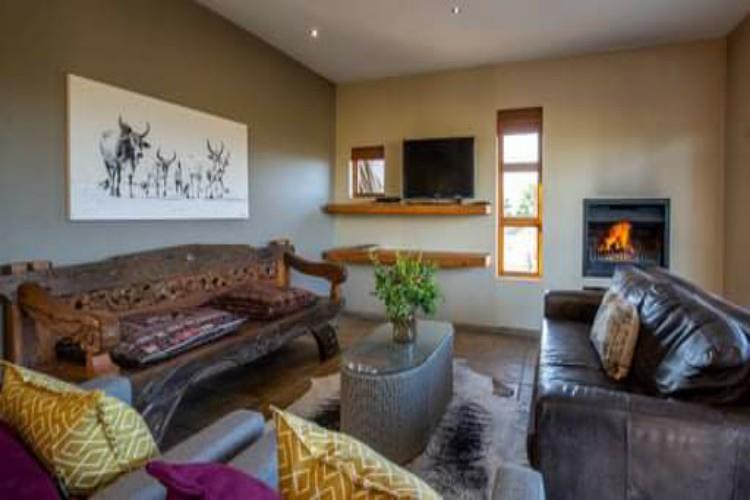 /uploads/big-listings/gallery/thumbs/TheManorFarmhouse-Oudshoorn--manor5-jpg-Gallery-2021-01-07.jpg