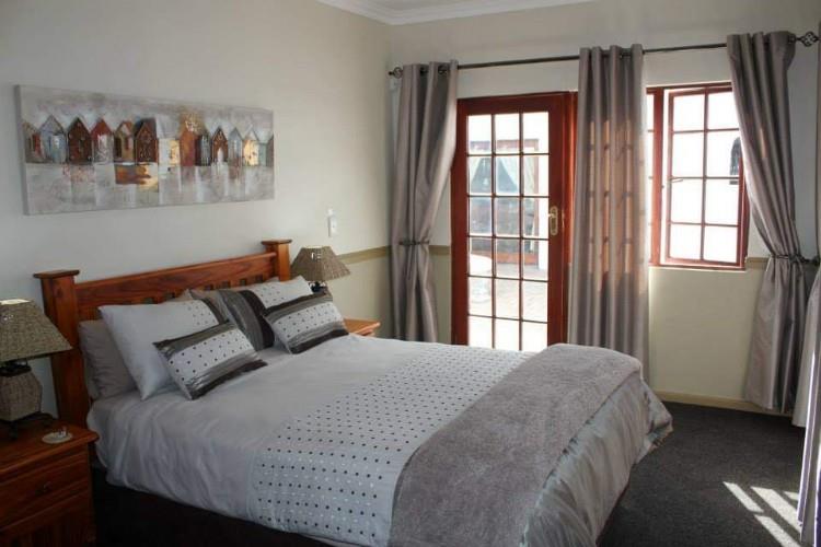 /uploads/big-listings/gallery/thumbs/VictoriaHeightsGuestFarmBB-George-Wes-Kaap-Vic6-jpg-Gallery-2022-11-29.jpg